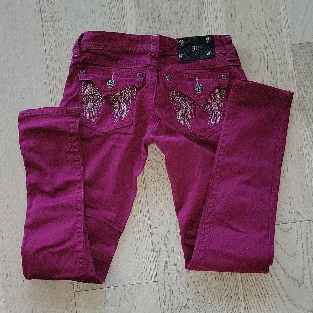 Women's Magenta Skinny Jeans with Embellished Back Pockets